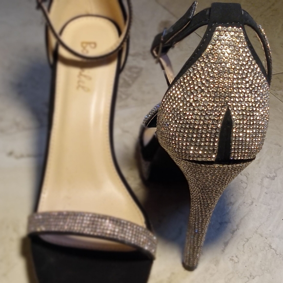 Black Platform Heels - Picture 4 of 4